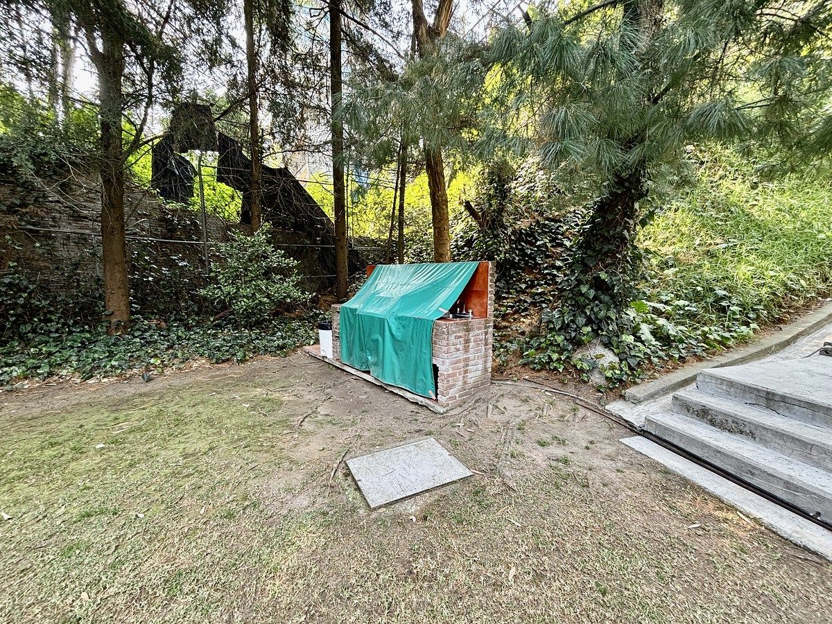 35 of 42: área de asador