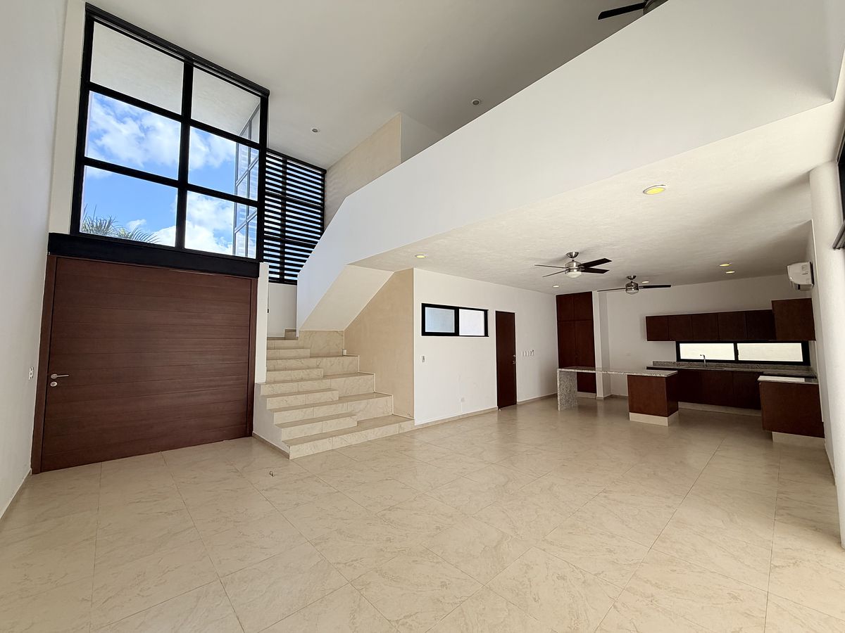 3 of 15: Sala, Comedor y Cocina