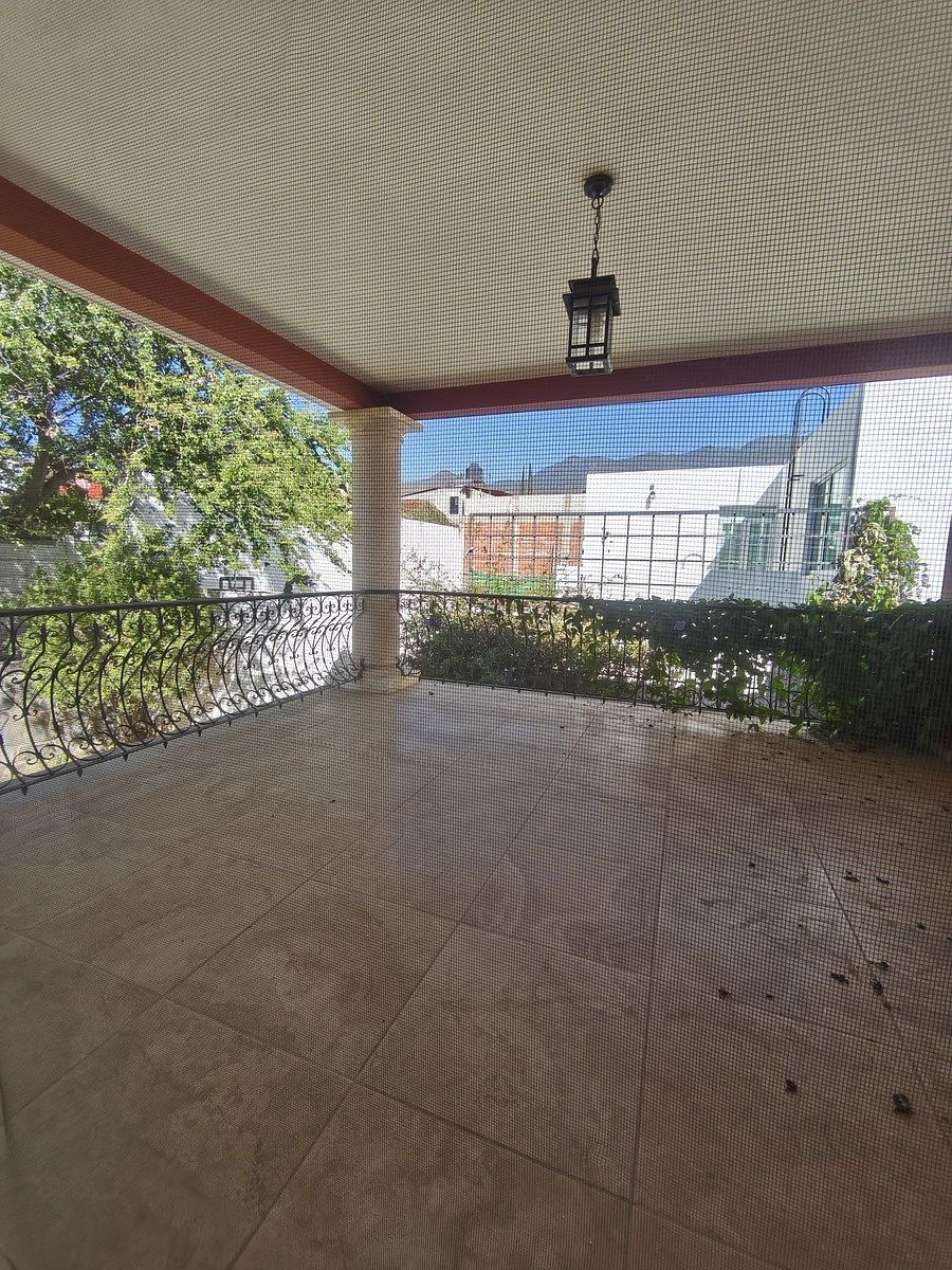 24 de 39: Terraza privada recamara principal