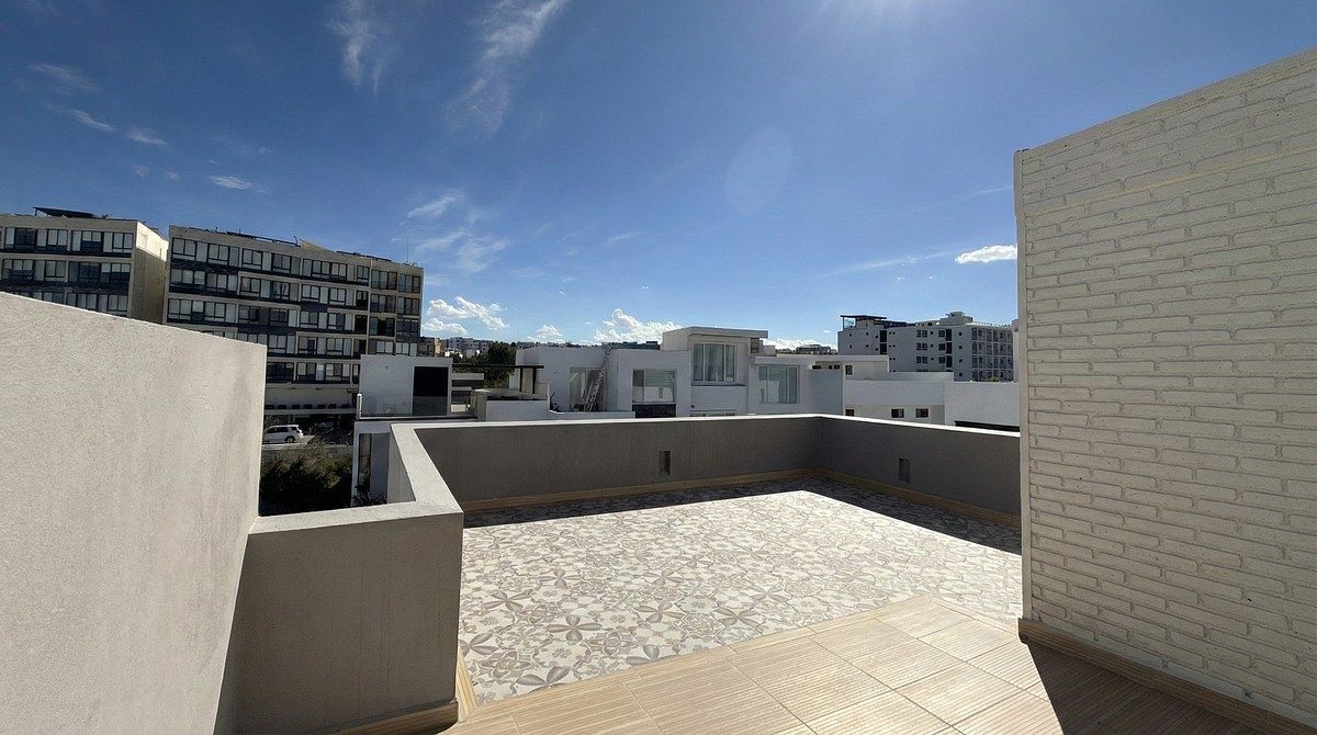 17 de 32: TERRAZA ABIERTA