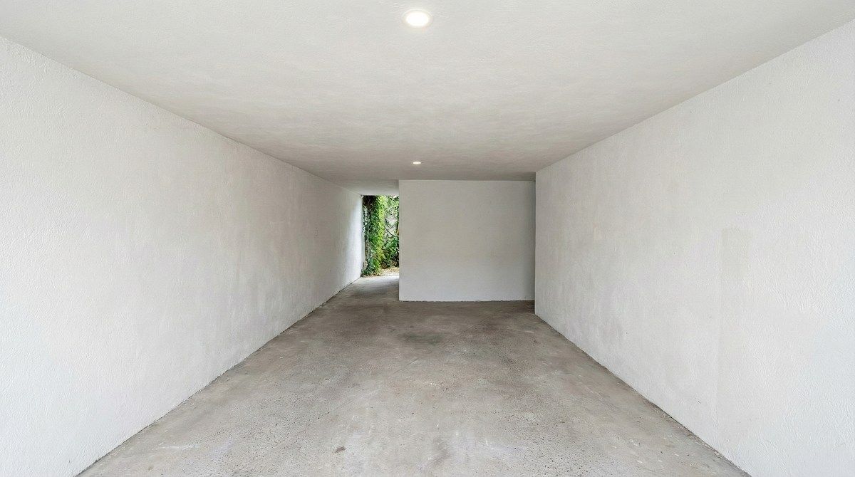 24 de 32: COCHERA TECHADA