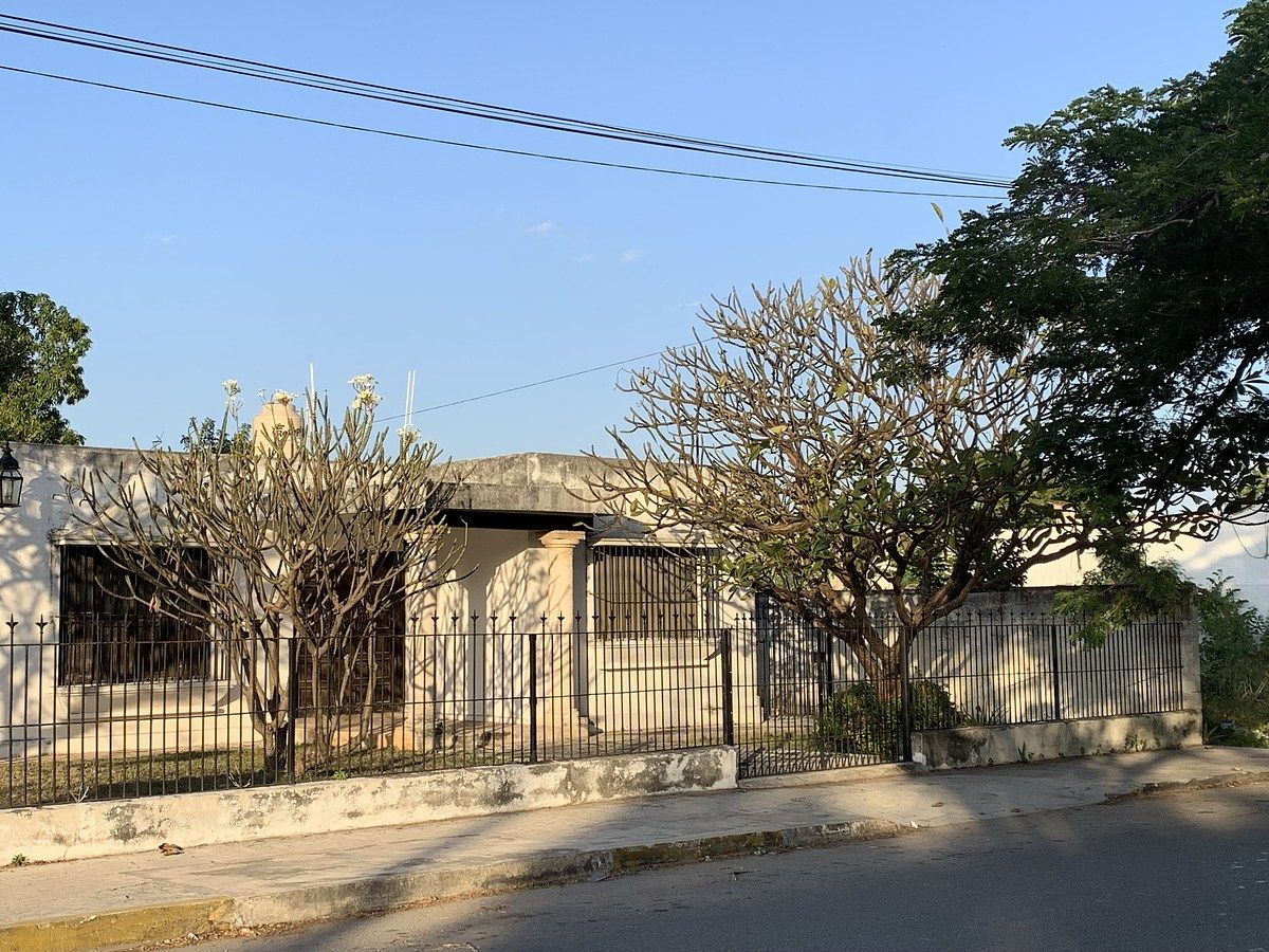 13 de 13: Fachada sobre avenida