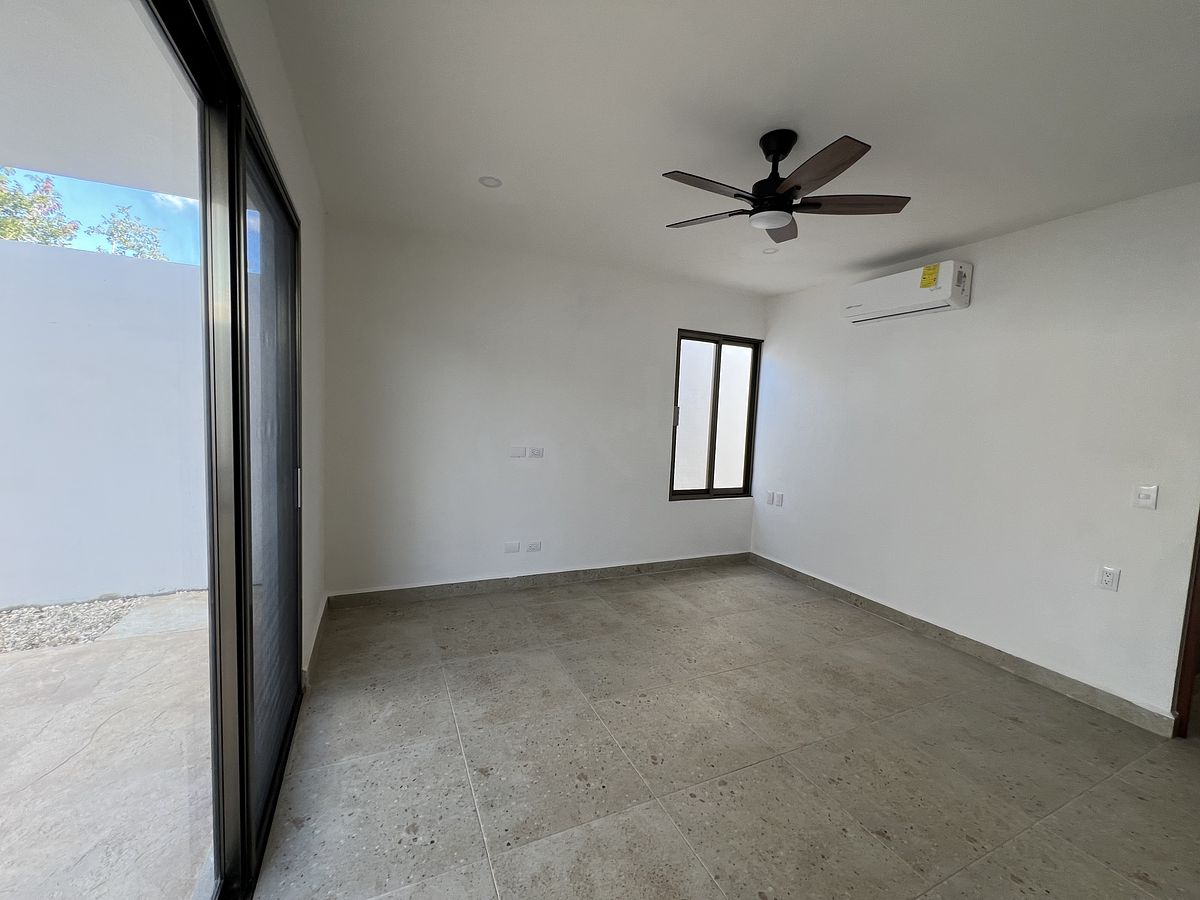 9 of 25: Recámara principal