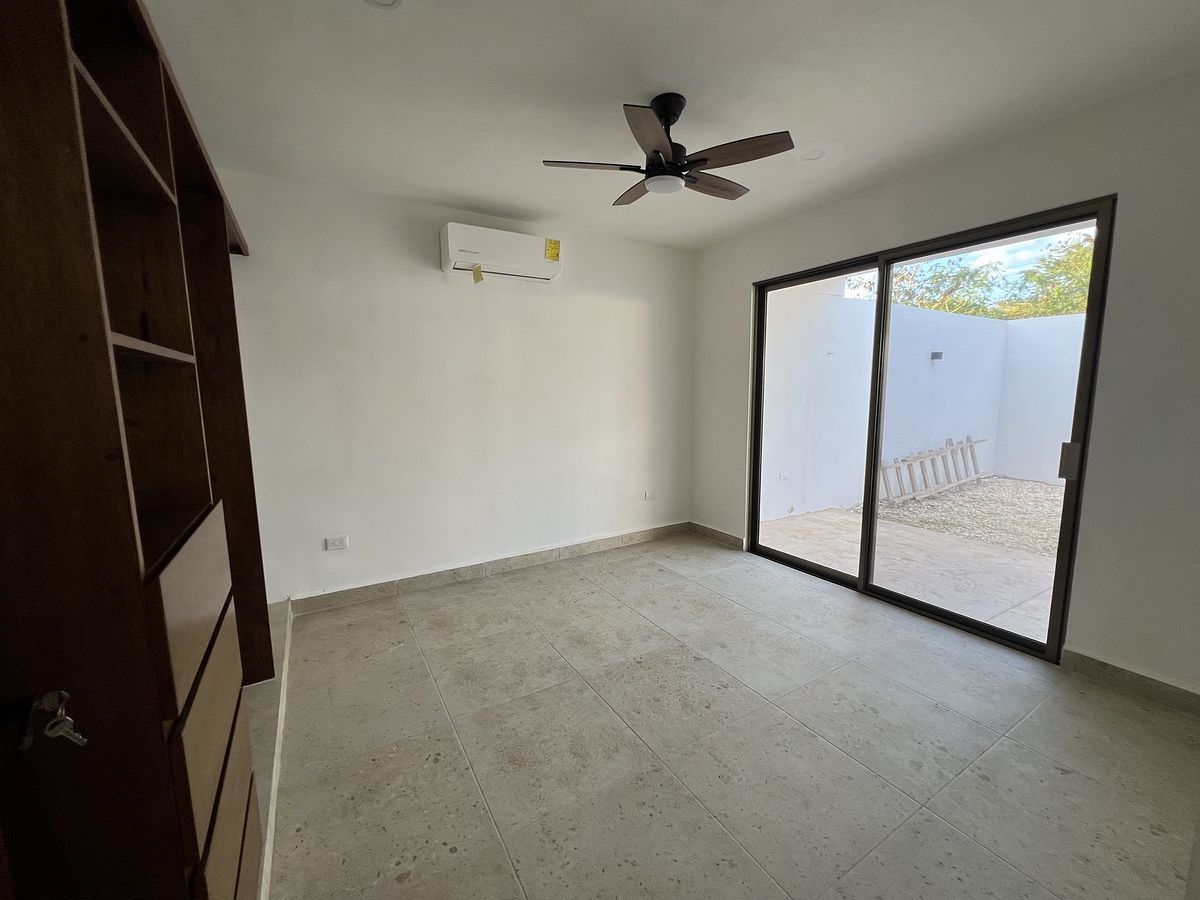 13 of 25: Recamara secundaria