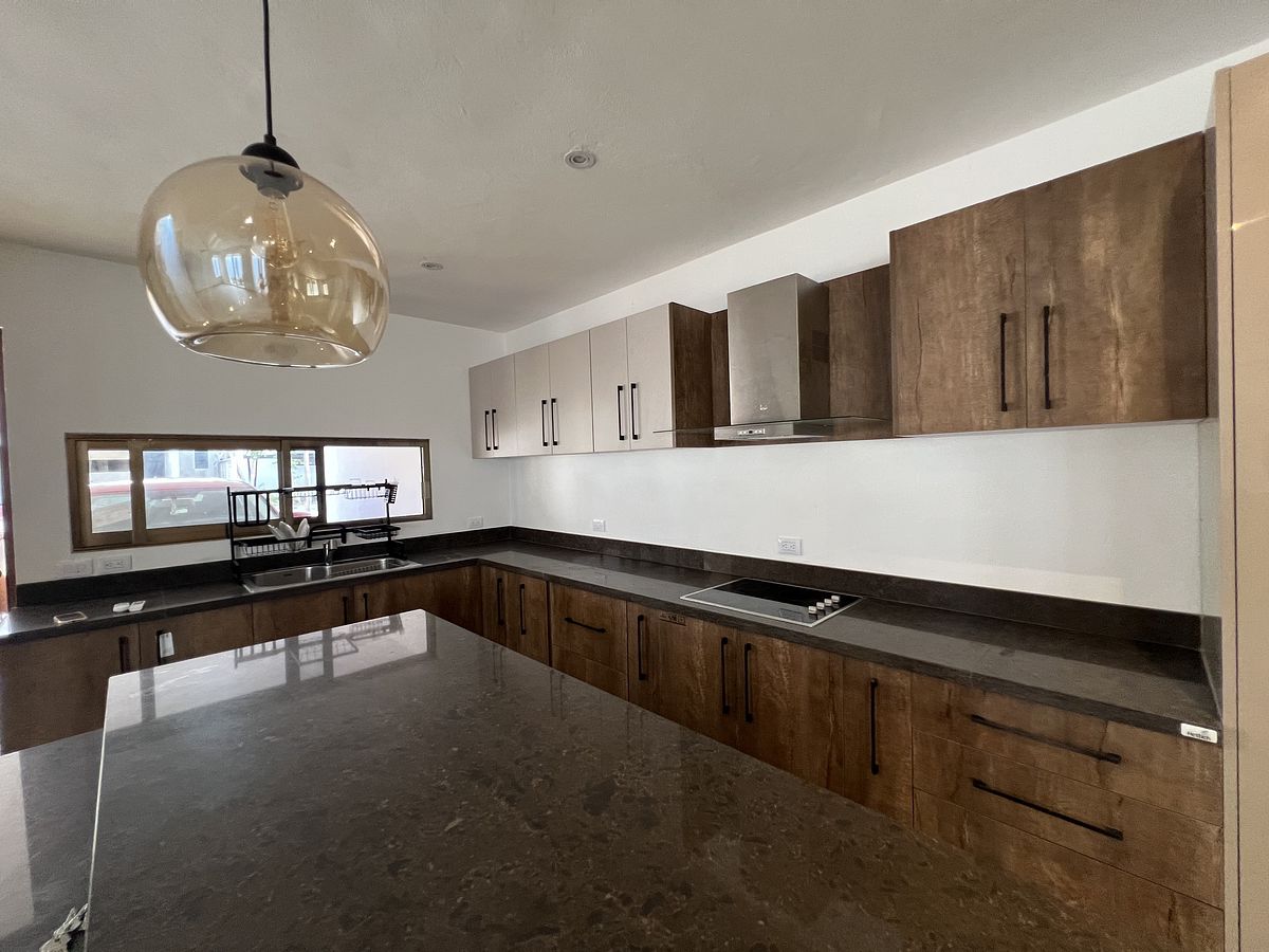 5 of 25: barra desayunadora