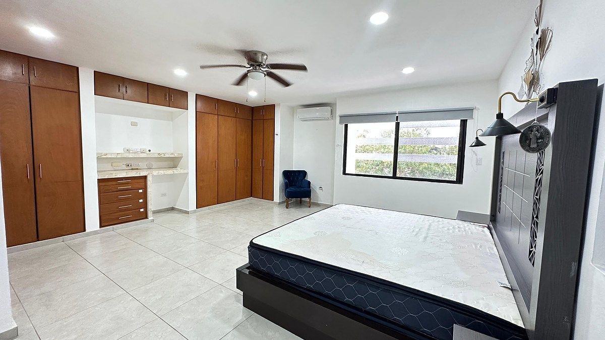 12 de 18: RECAMARA PRINCIPAL