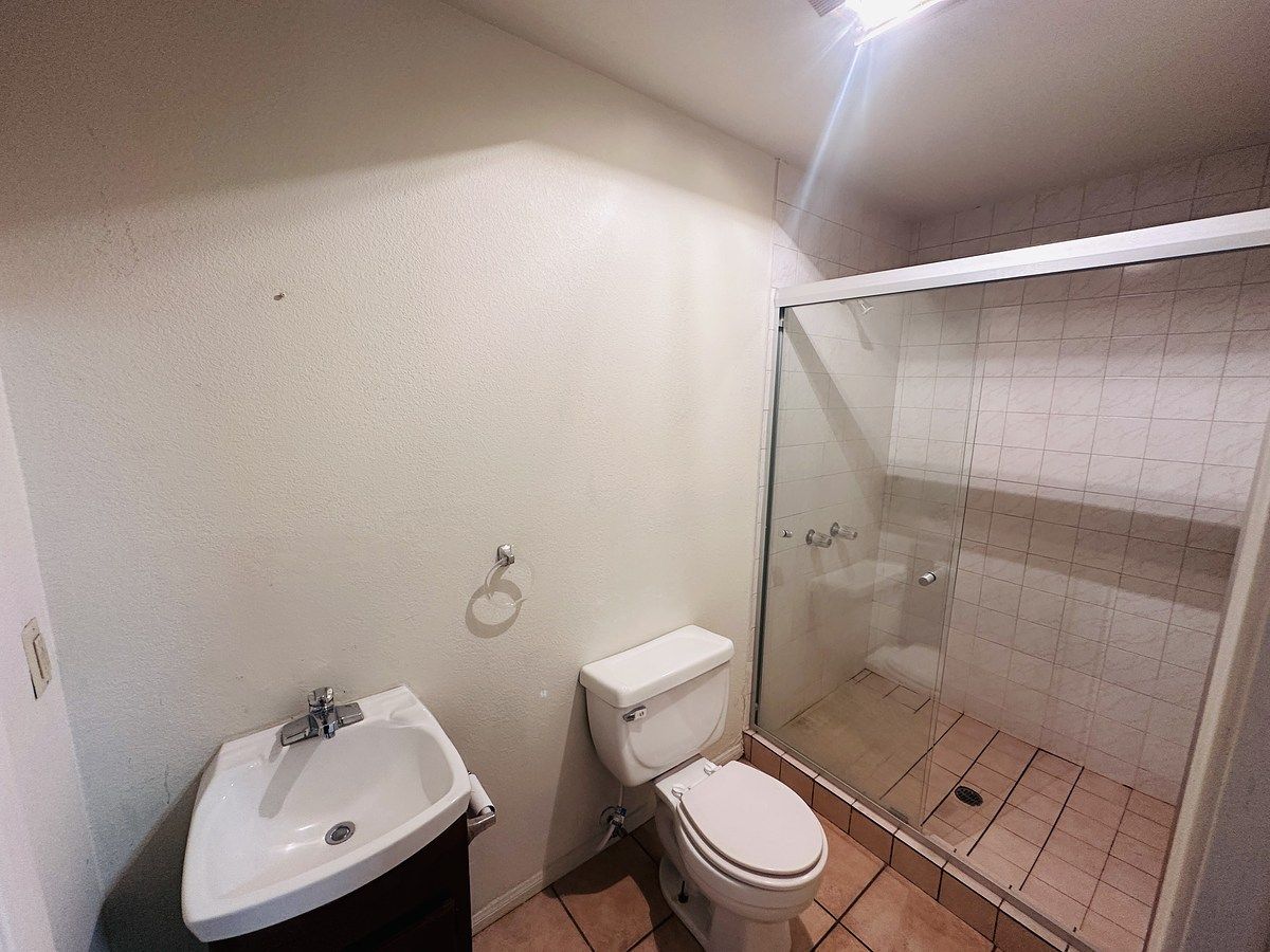 19 de 49: Baño cuarto planta baja