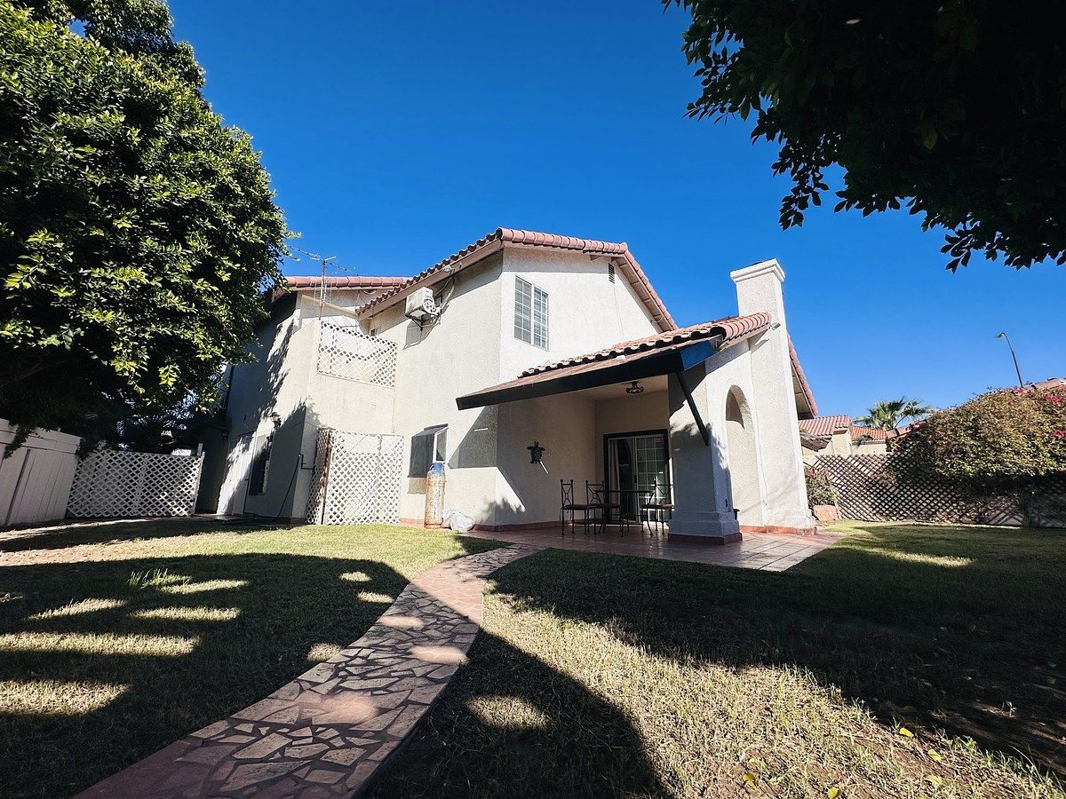 40 de 49: Patio trasero 5