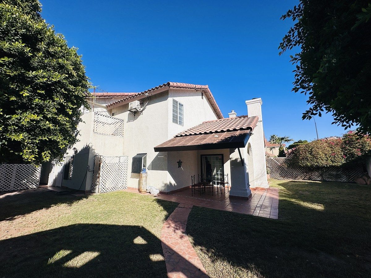 42 de 49: Patio traserob6