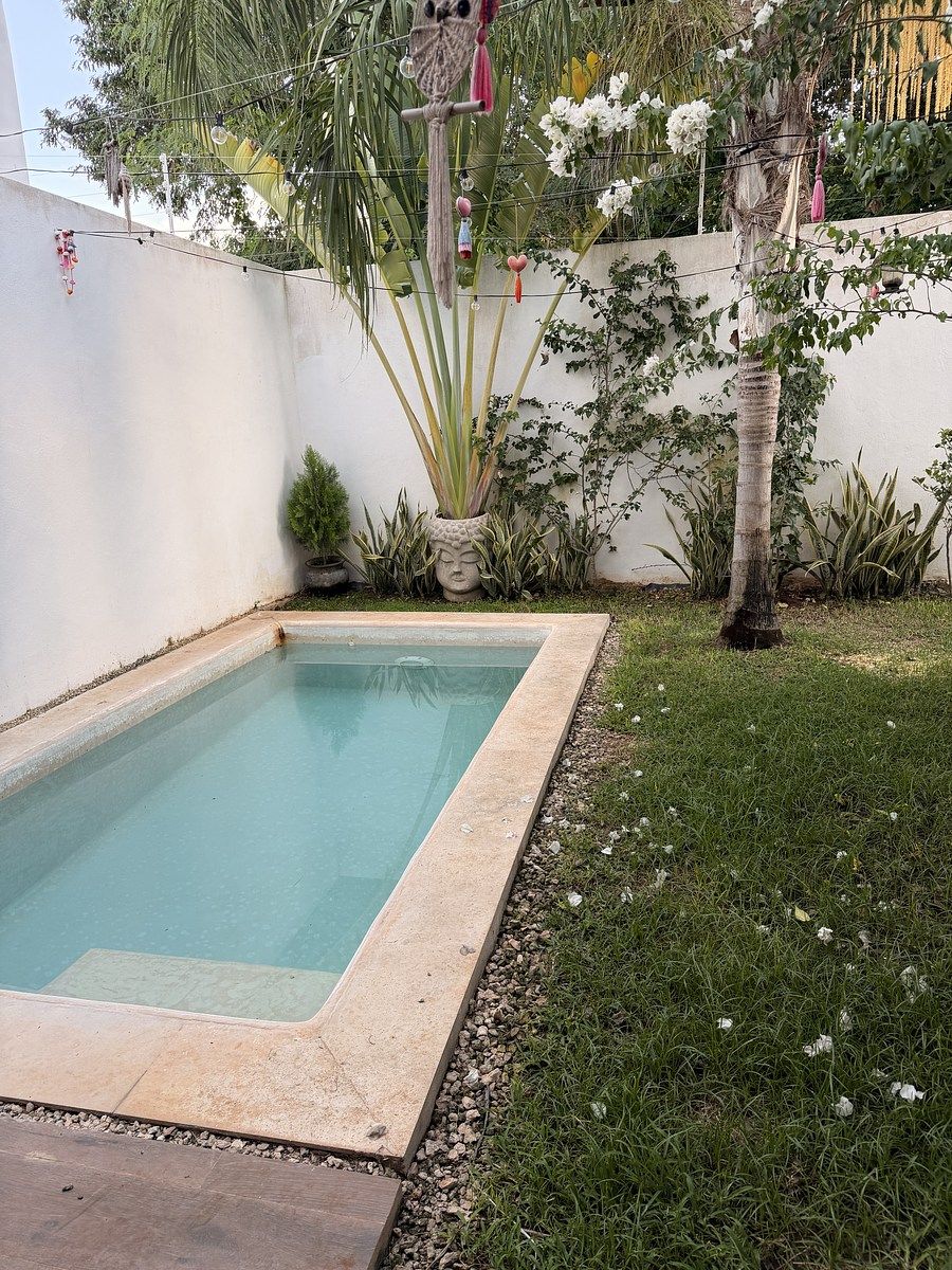 5 de 33: Piscina privada