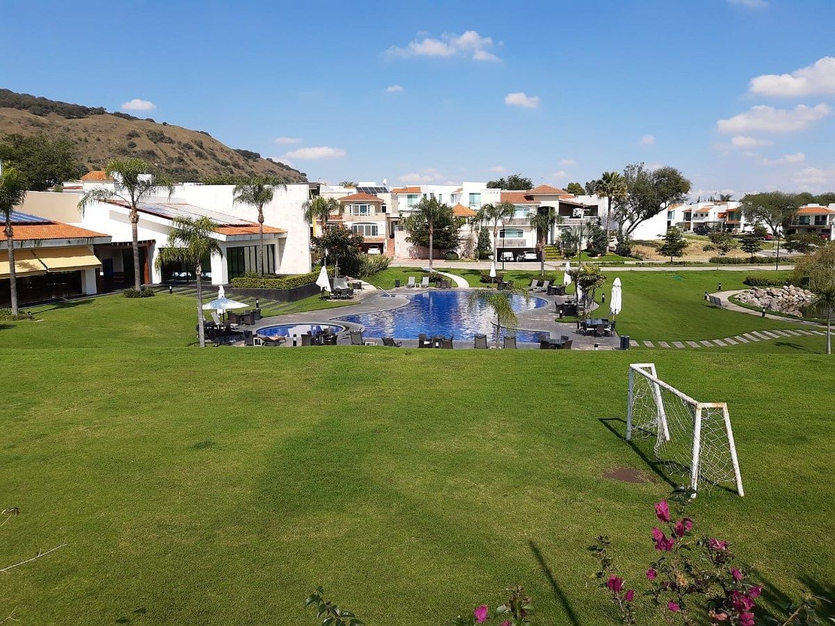 TERRENO EN VENTA EN FRACC. EL MANANTIAL - foto 3