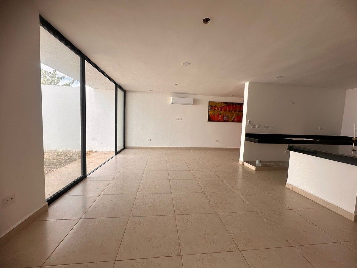 2 de 19: Área general  sala y comedor