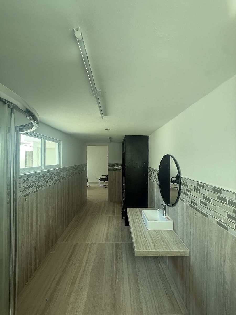 24 de 24: Baño Hab 4