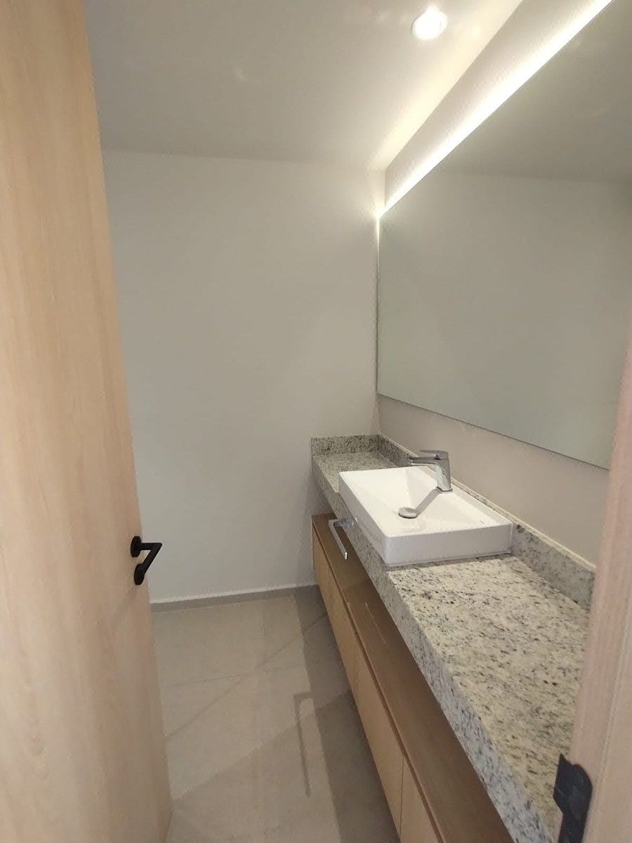Baño, foto 5 de 21