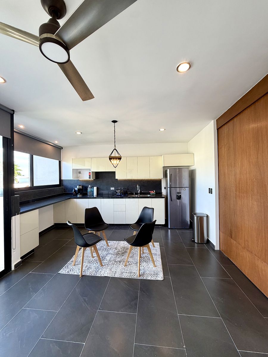 1 de 20: Comedor y Cocina