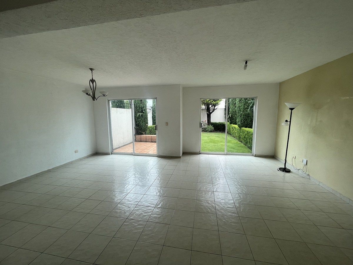 2 de 12: Estancia Sala/Comedor