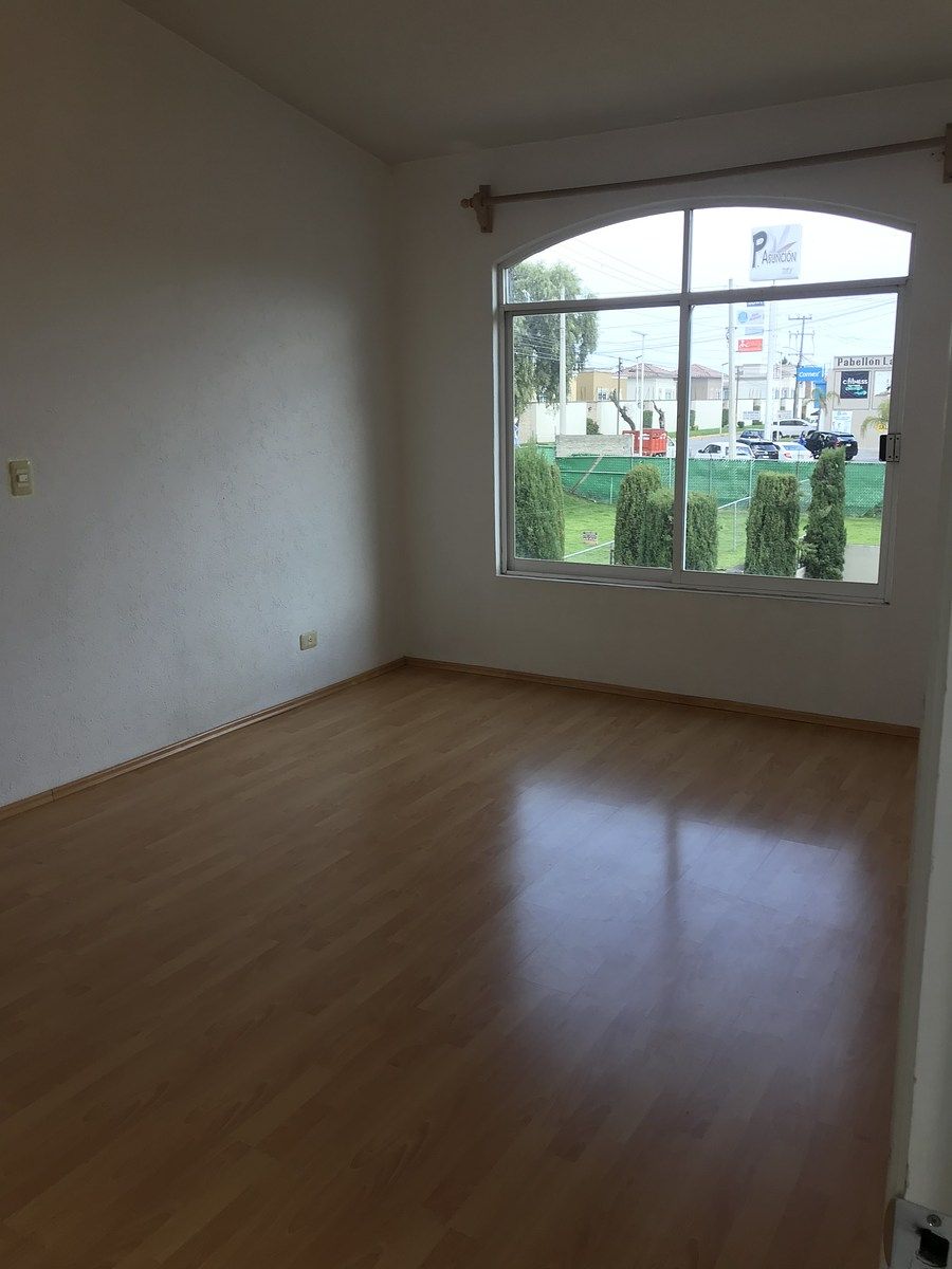 7 de 12: Recámara 2