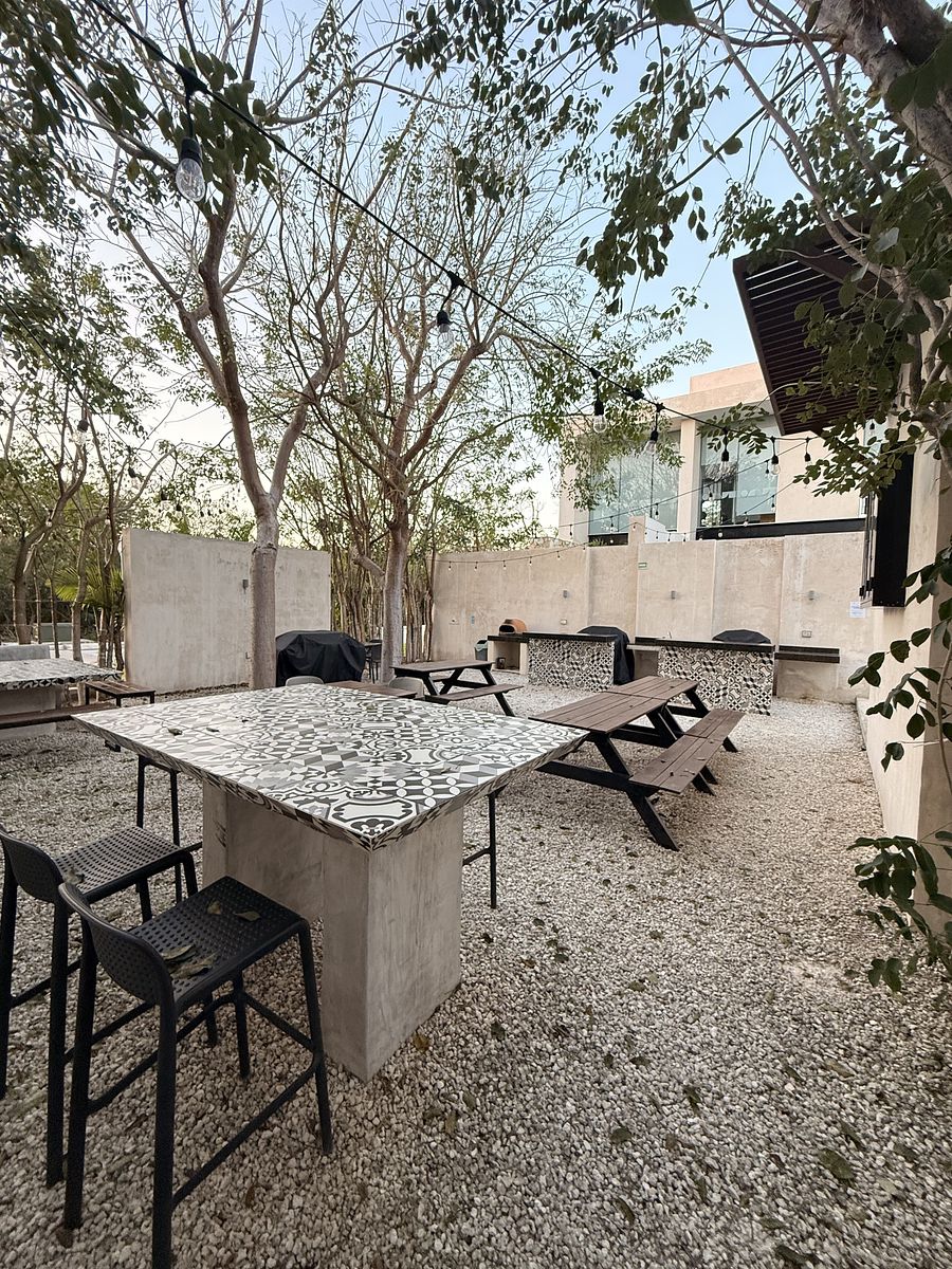 17 of 23: Area de asador