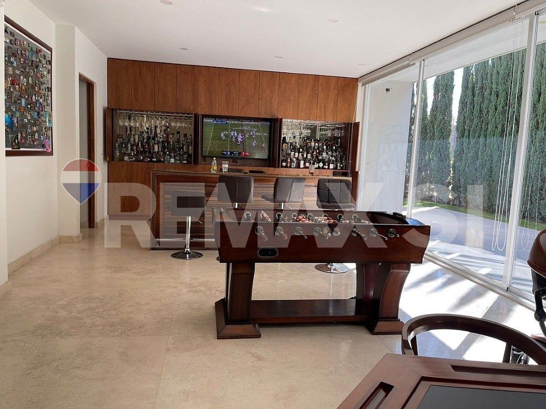 12 de 34: BAR CON ACCESO A LA TERRAZA