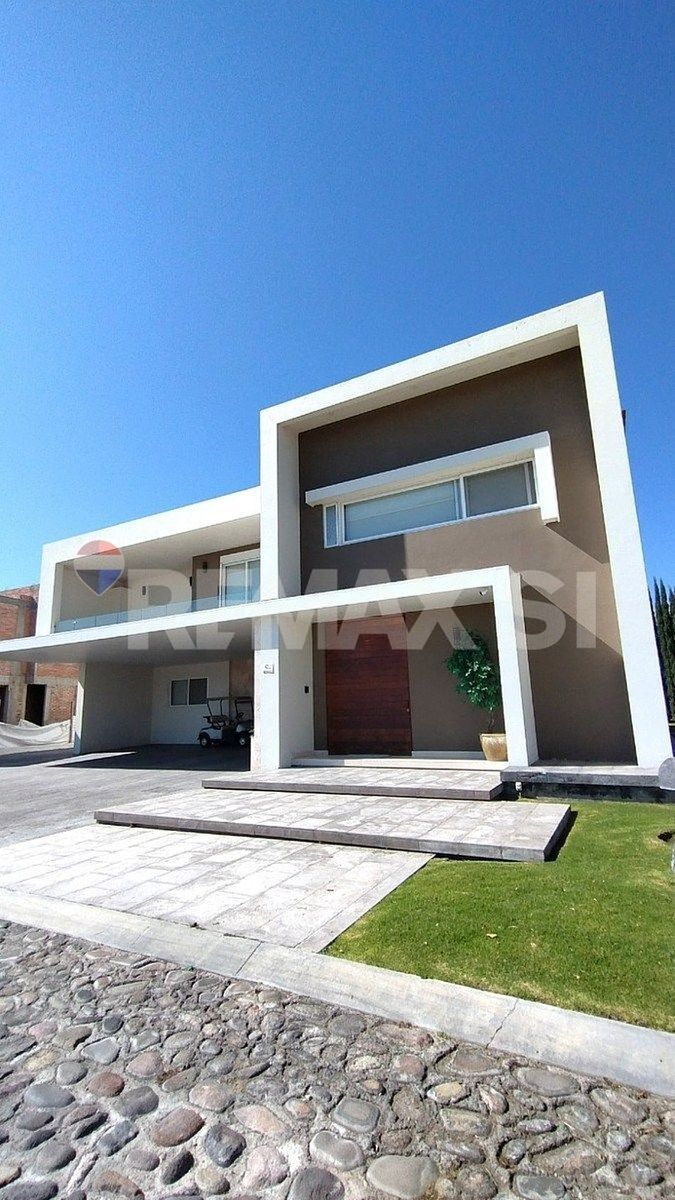 32 de 34: COCHERA HASTA PARA 10 AUTOS