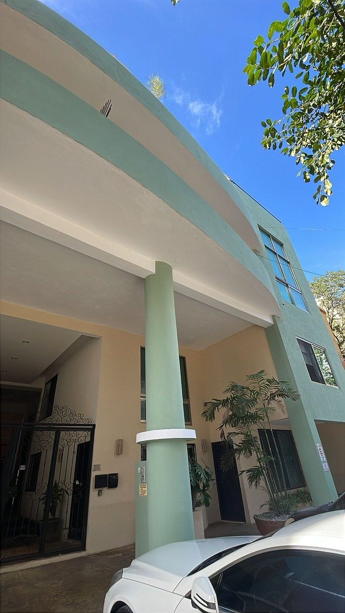 3 de 16: VISTA EXTERIOR ID3129 CONDO SUN PARADISE 5TA AVE BIS Y 38