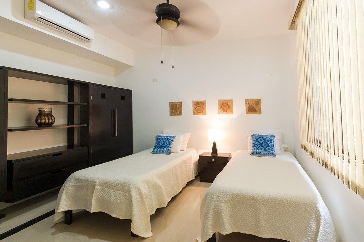 13 de 16: RECAMARA TWIN ID3129 CONDO SUN PARADISE 5TA AVENIDA BIS Y 38