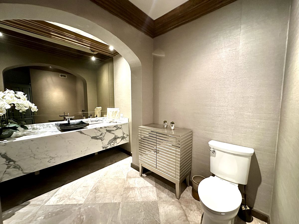 15 de 19: Baño visitas