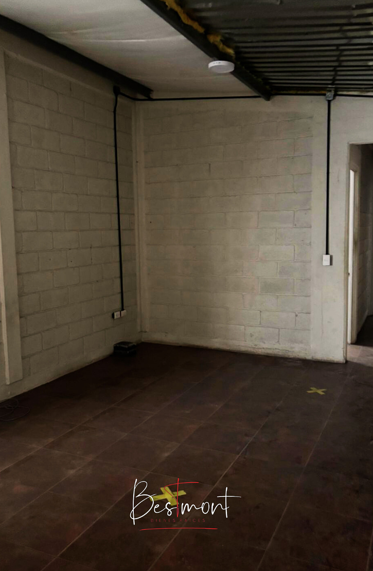 10 de 23: Oficina dos