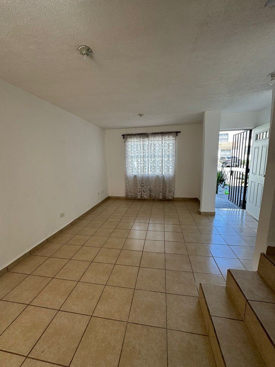 VENTA de Casa en Mayorazgo