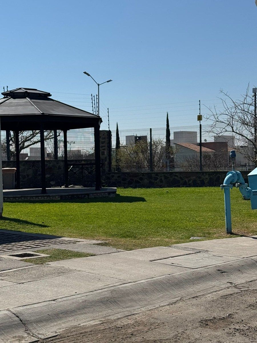 VENTA de Casa en Mayorazgo