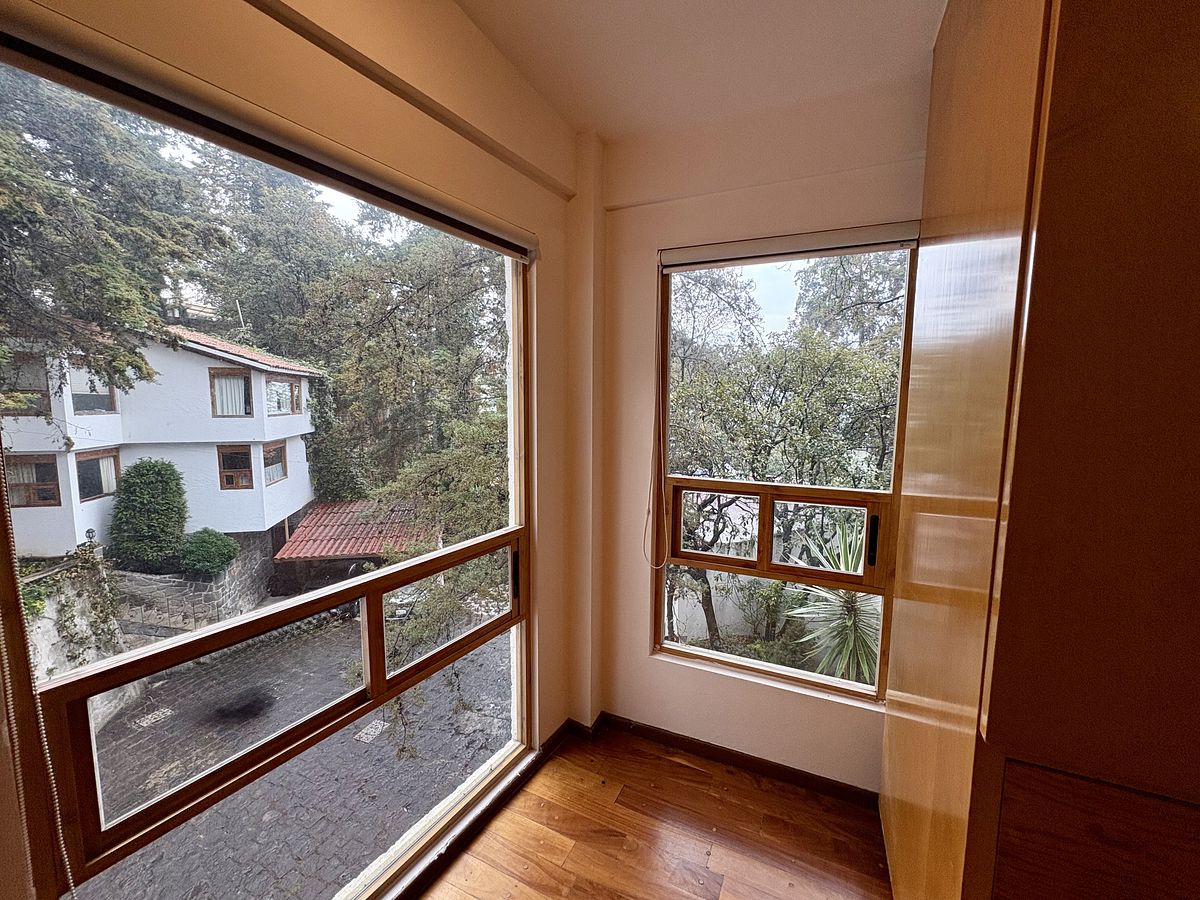 10 of 45: VISTA FAMILY 2