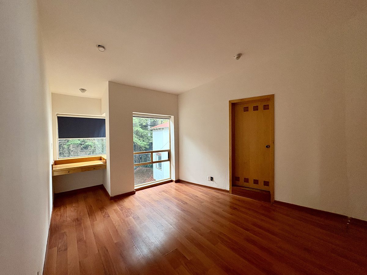 16 of 45: RECÁMARA 2