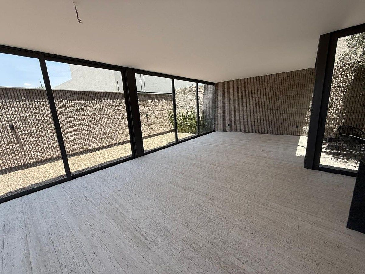 28 de 38: Sala Comedor