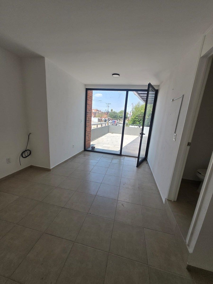 Commercial Local San Pablo CTM, photo 1 of 19