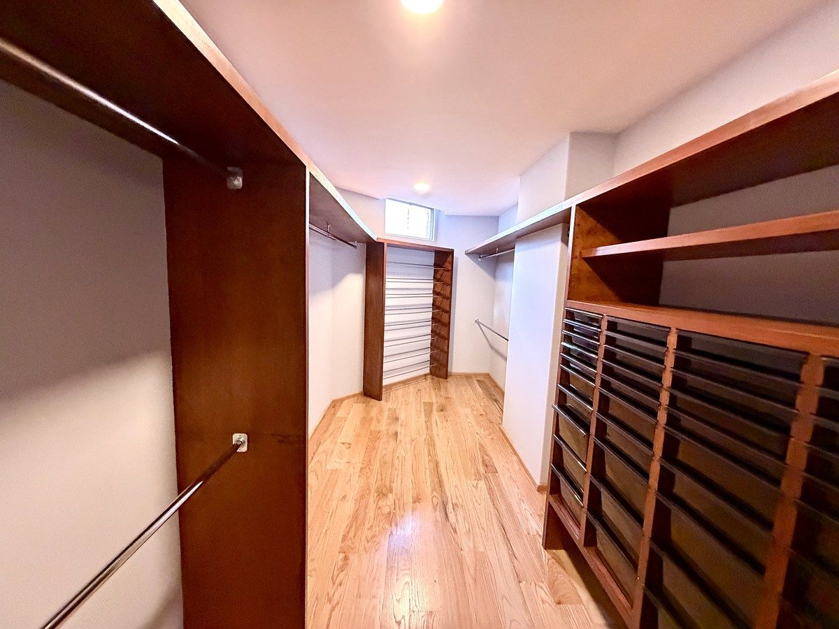 13 de 16: Vestidor muy grande en
Rec principal