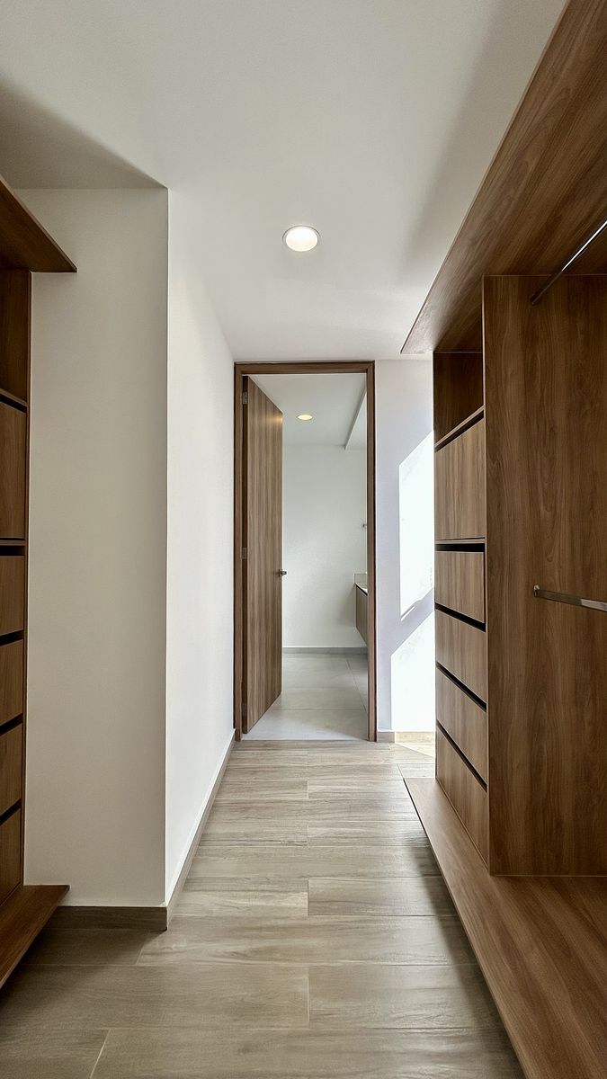 14 de 22: walk in closet