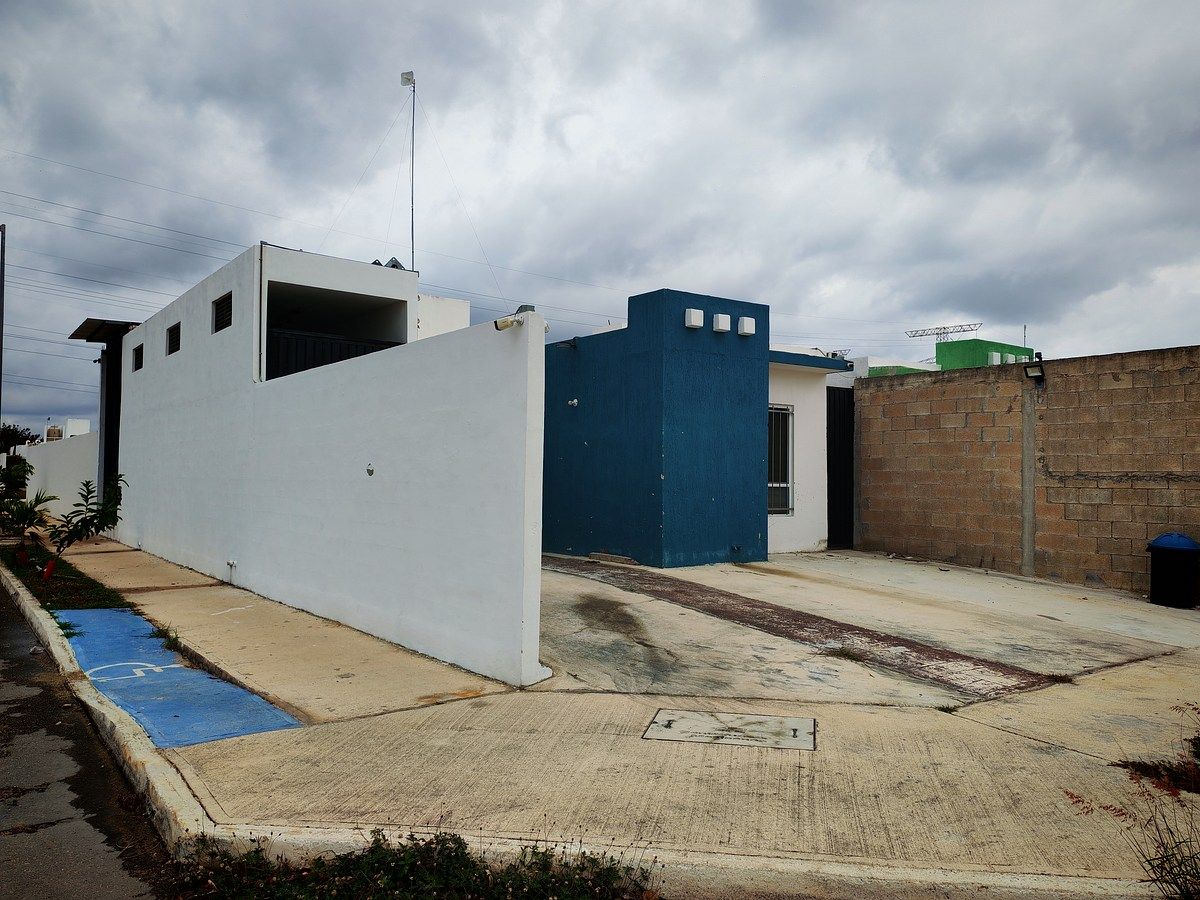 3 de 11: Esquina fachada lateral