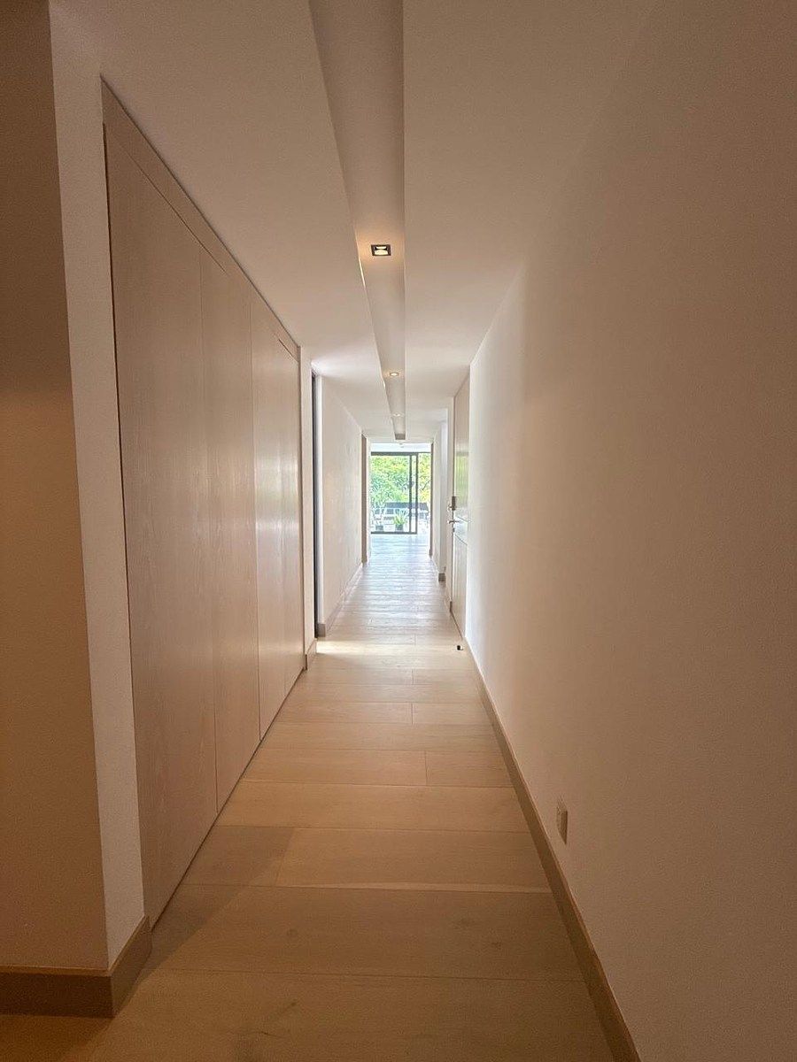 10 de 32: pasillo primer planta