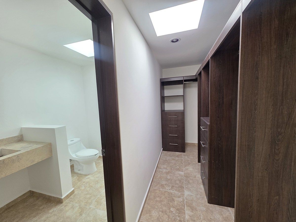 15 de 25: vestidor master suite