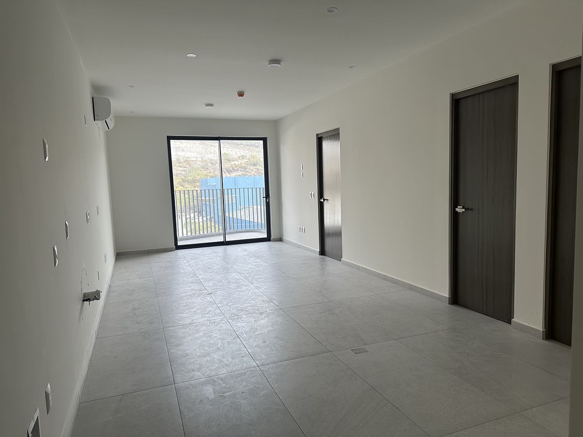 3 de 9: Area social y falcon