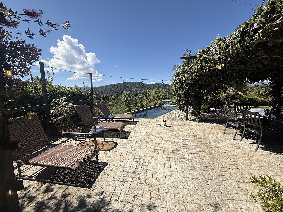 1 de 36: Terraza con vista a la alberca