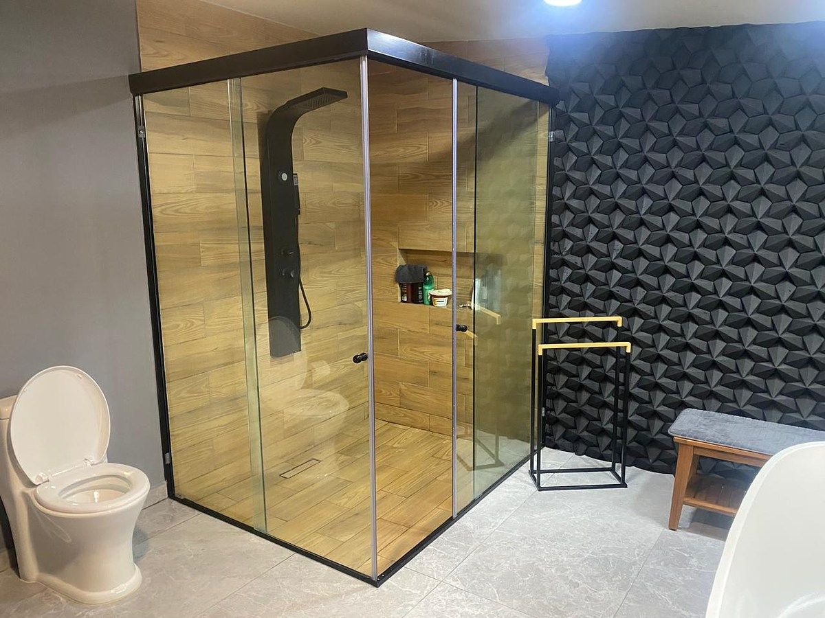 13 of 18: Baño Principal