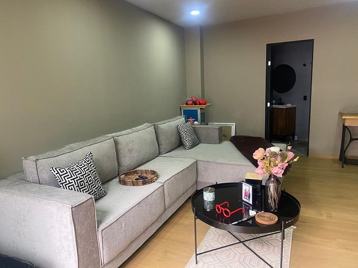 6 of 18: Estudio o cuarto de t.v o 4° recámara con baño completo.