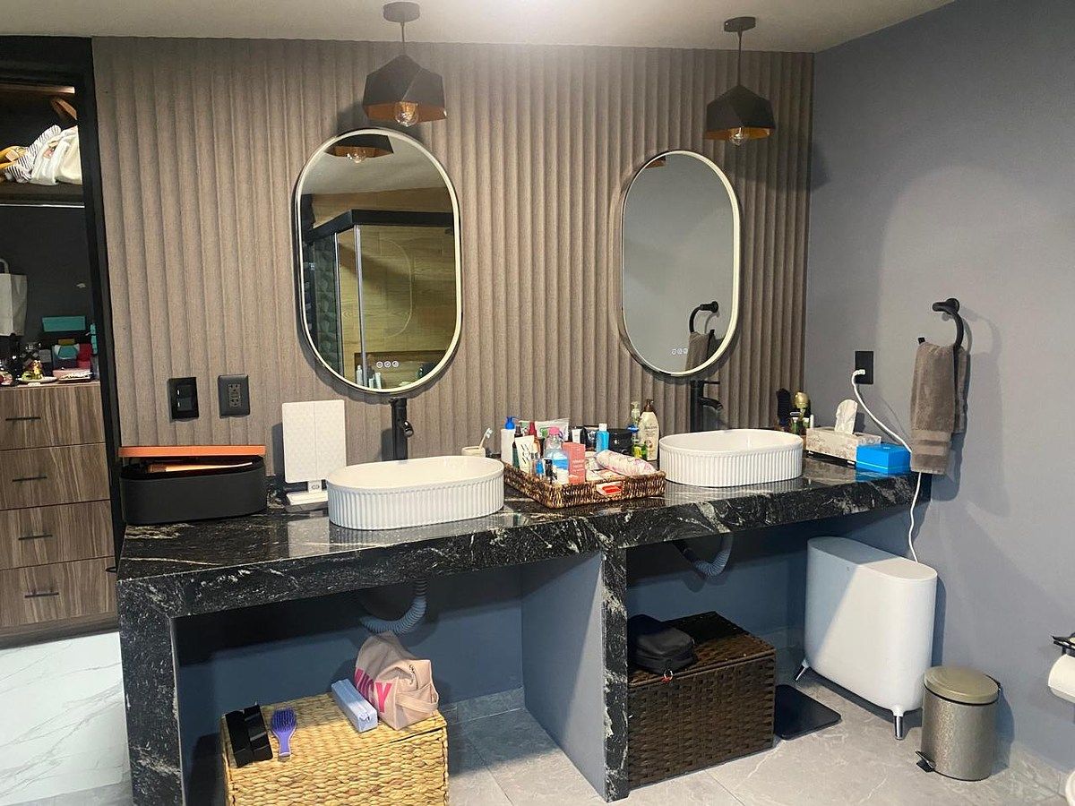 14 of 18: Baño Principal