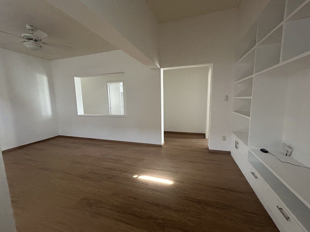 14 of 18: Living room