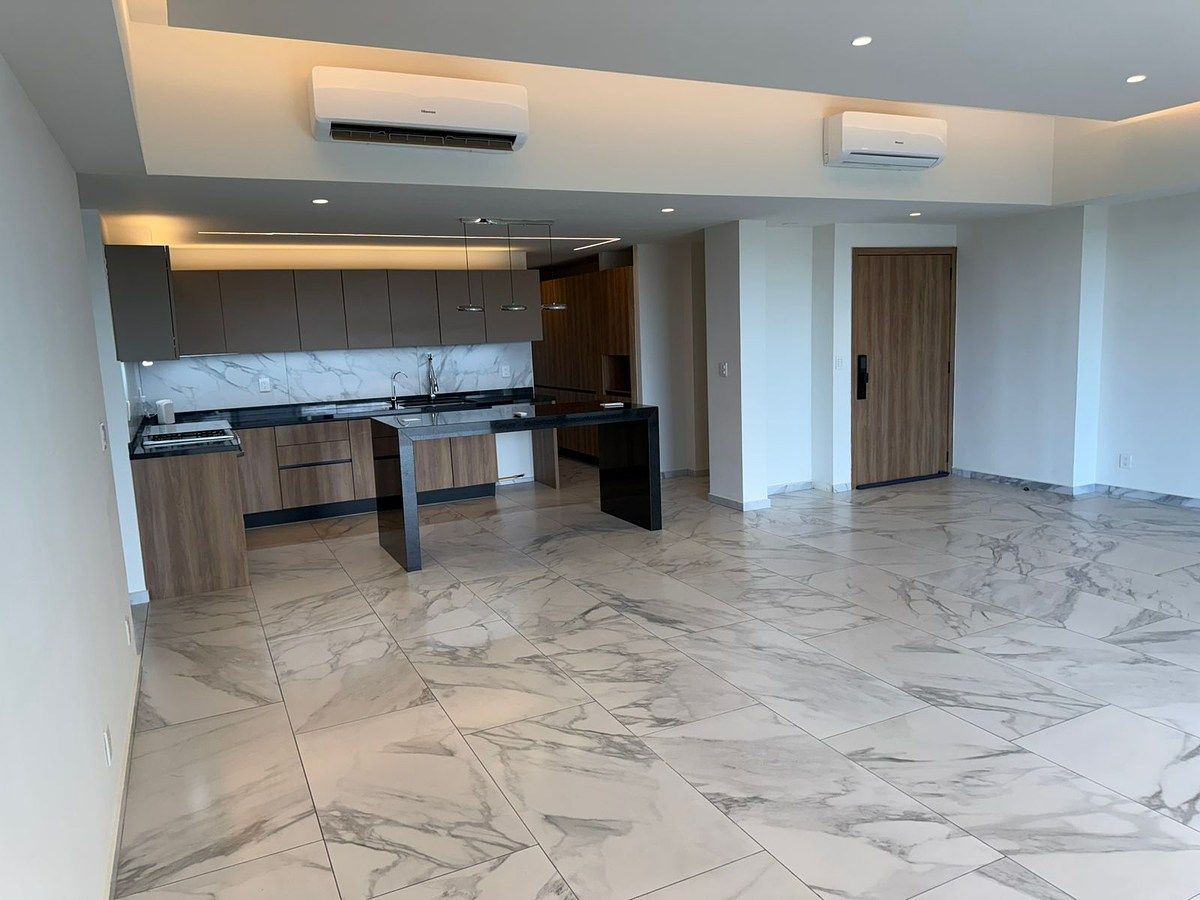 2 de 43: Departamento en Venta Merida