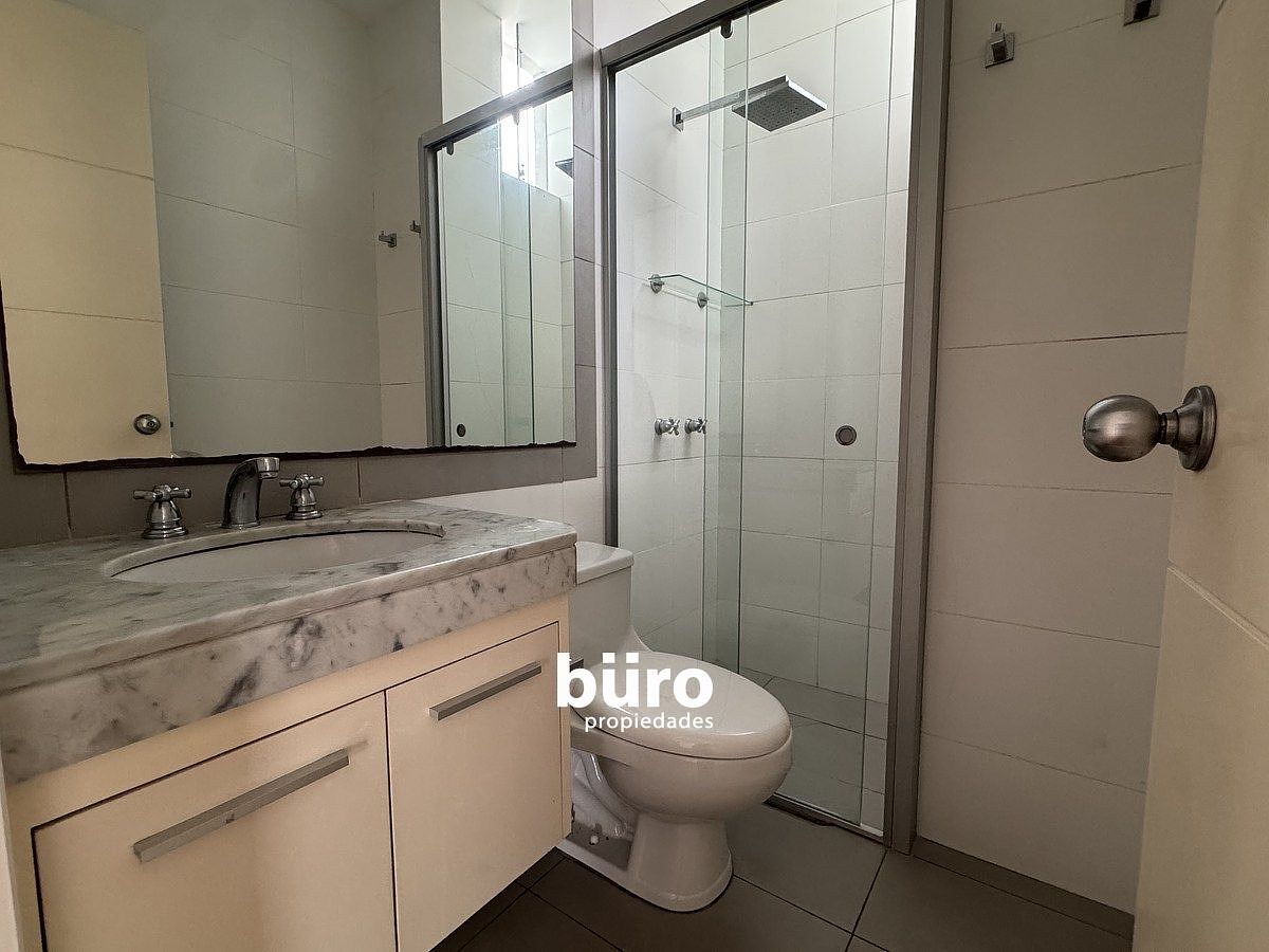 Baño dormitorios secundarios., foto 9 de 13