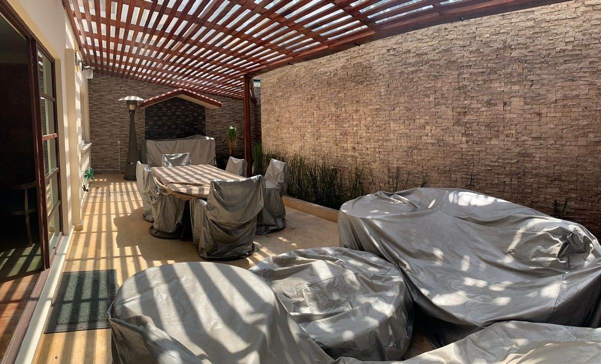 9 de 28: https://www.easybroker.com/agent/properties/venta-preciosa-c