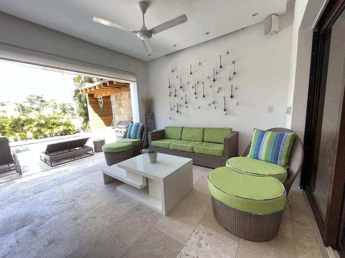 3 de 19: Sala de exterior