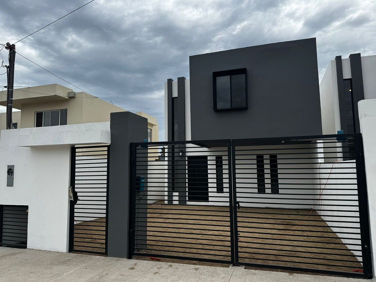 Casa en Venta a Estrenar en Col. Maestros Ensenada B.C